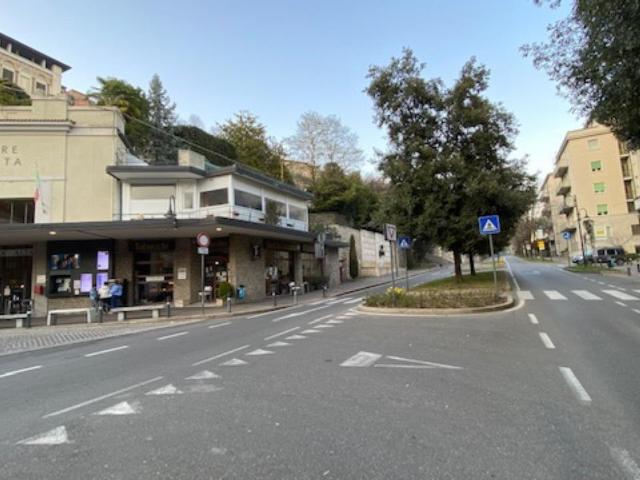 Ufficio in vendita a Città Alta, Bergamo