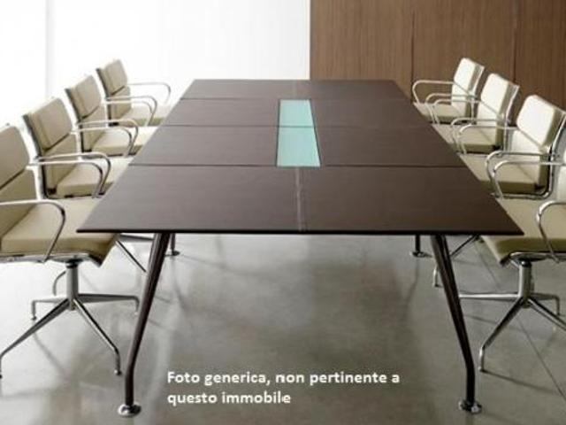 Ufficio in vendita a Bientina, Toscana