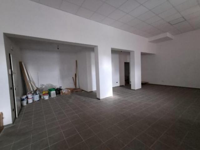 Ufficio in vendita a Bientina, Toscana