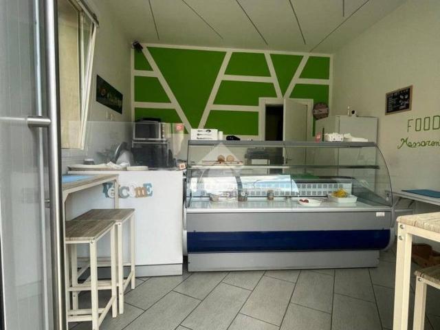 Ufficio in vendita a Massarenti, Bologna