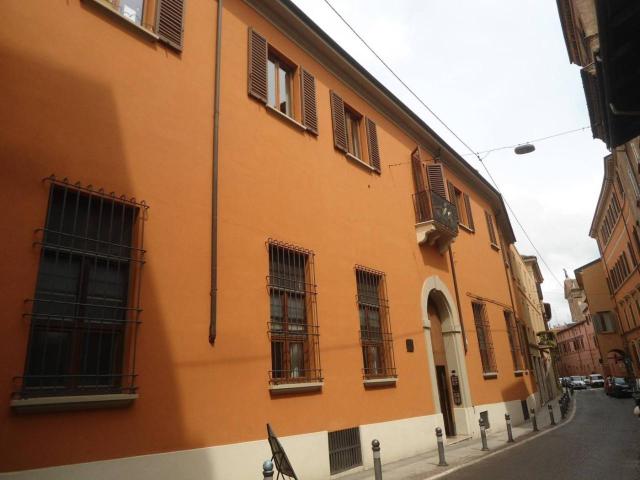 Ufficio in vendita a Porto-Saragozza, Bologna
