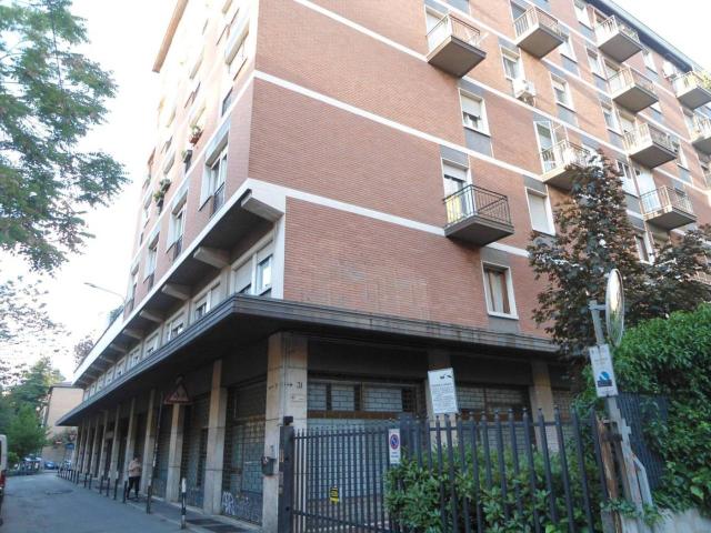Ufficio in vendita a Santo Stefano, Bologna