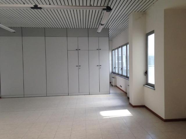 Ufficio in vendita a San Donato-San Vitale, Bologna