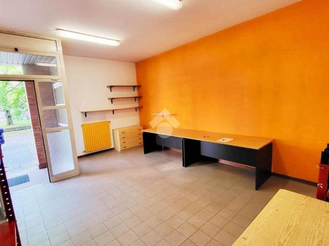 Ufficio in vendita a Dozza, Bologna