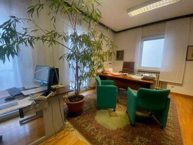 Ufficio in vendita a Centro-Piani-Rencio - Zentrum-Bozner Boden-Rentsch, Bolzano - Bozen