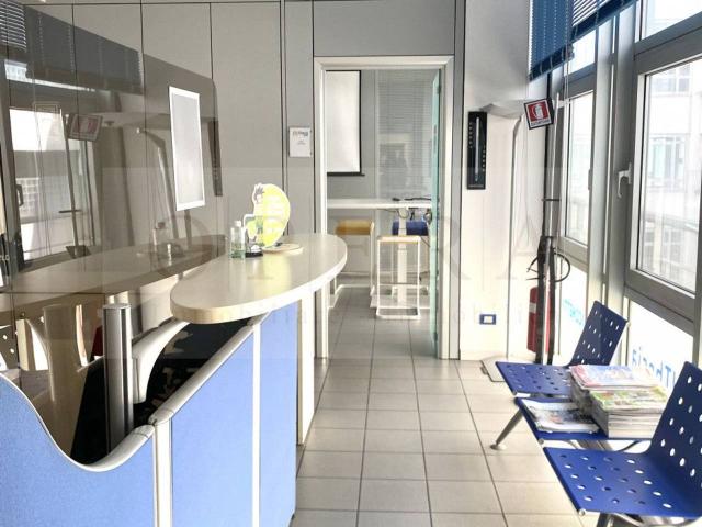 Ufficio in vendita a Oltrisarco-Aslago - Oberau-Haslach, Bolzano - Bozen
