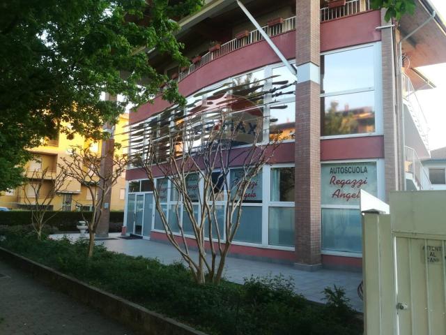 Ufficio in vendita a Bonate Sotto, Lombardia