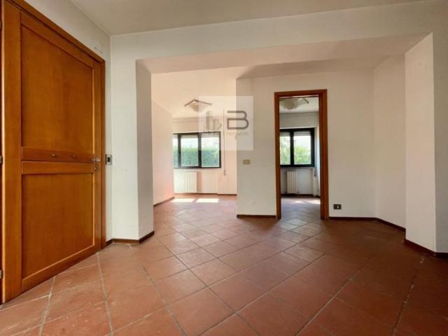 Ufficio in vendita a Unione dei comuni Media Valle del Serchio, Borgo A Mozzano