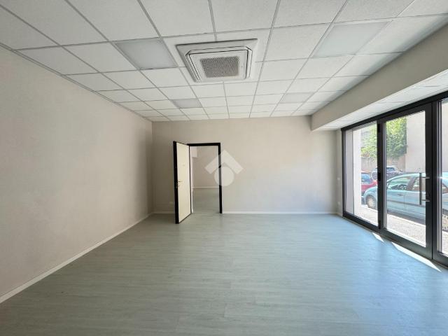 Ufficio in vendita a Zona Ovest, Brescia