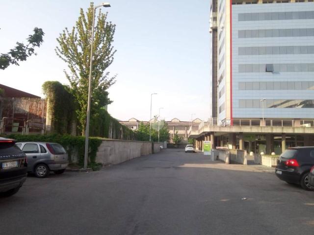 Ufficio in vendita a Zona Sud, Brescia