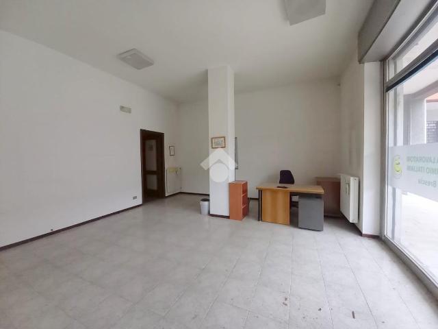 Ufficio in vendita a Zona Sud, Brescia