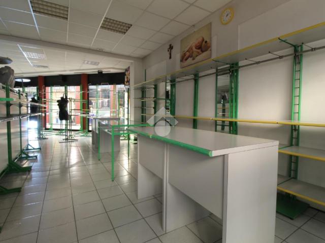 Ufficio in vendita a Zona Sud, Brescia