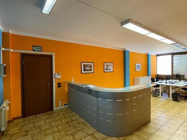 Ufficio in vendita a Zona Sud, Brescia