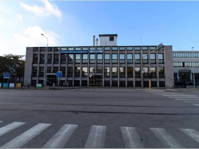 Ufficio in vendita a Zona Omogenea Milano Nord, Bresso