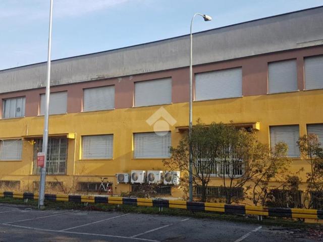 Ufficio in vendita a Zona Omogenea Milano Nord, Bresso