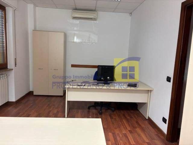 Ufficio in vendita a Cappuccini, Brindisi