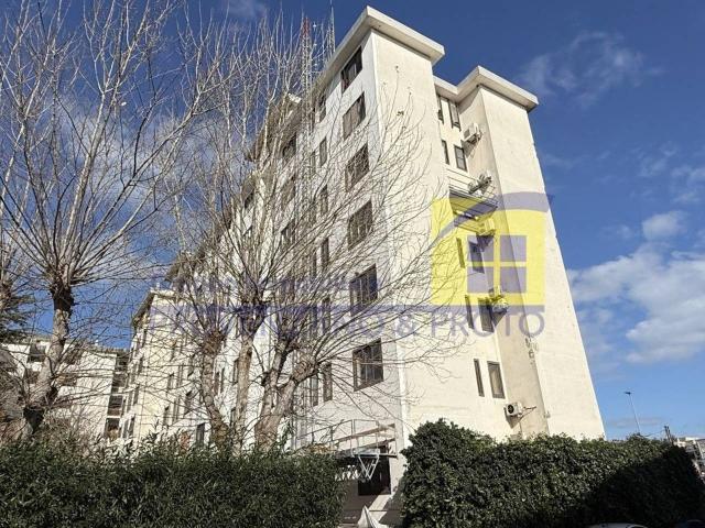 Ufficio in vendita a Commenda, Brindisi