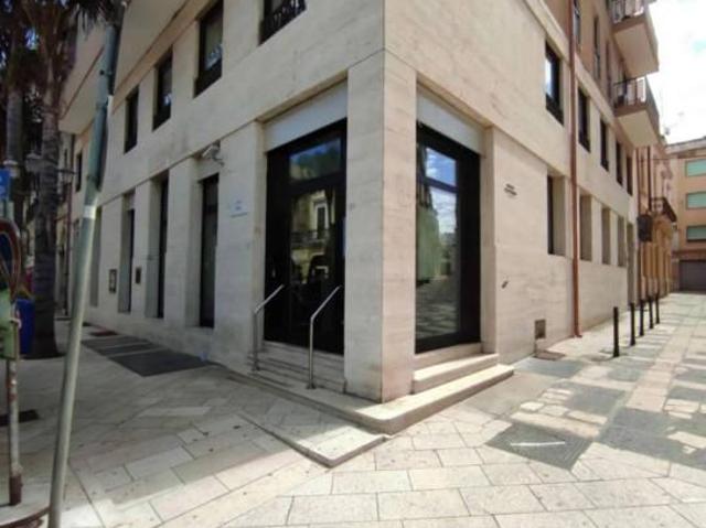 Ufficio in vendita a Centro, Puglia