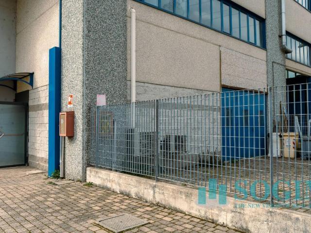 Ufficio in vendita a Brugherio, Lombardia