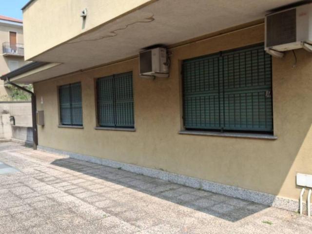 Ufficio in vendita a Moncucco, Brugherio