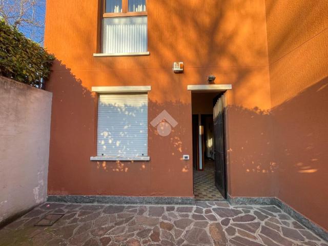 Ufficio in vendita a Burago Di Molgora, Lombardia