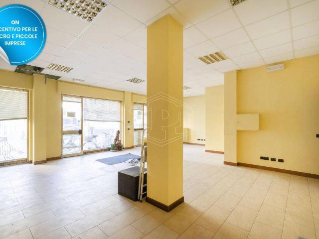Ufficio in vendita a Piemonte, Asti