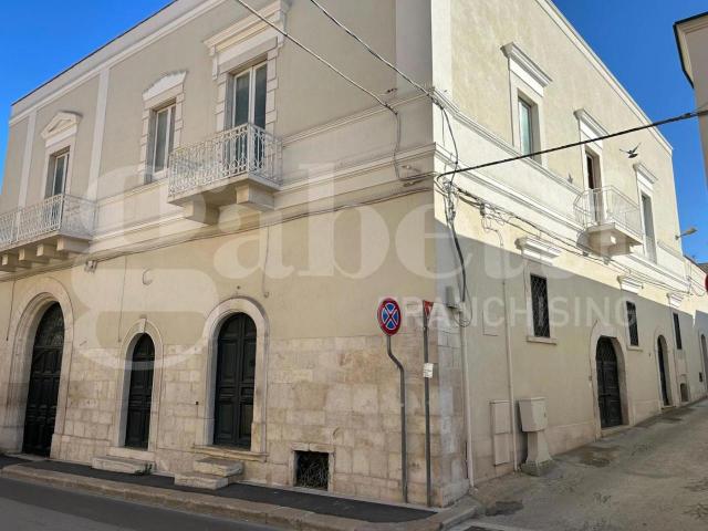 Ufficio in vendita a Puglia, Barletta-andria-trani