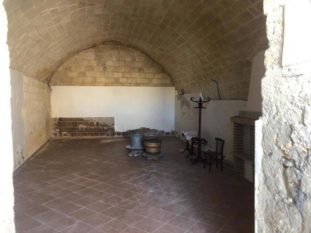Ufficio in vendita a Puglia, Barletta-andria-trani