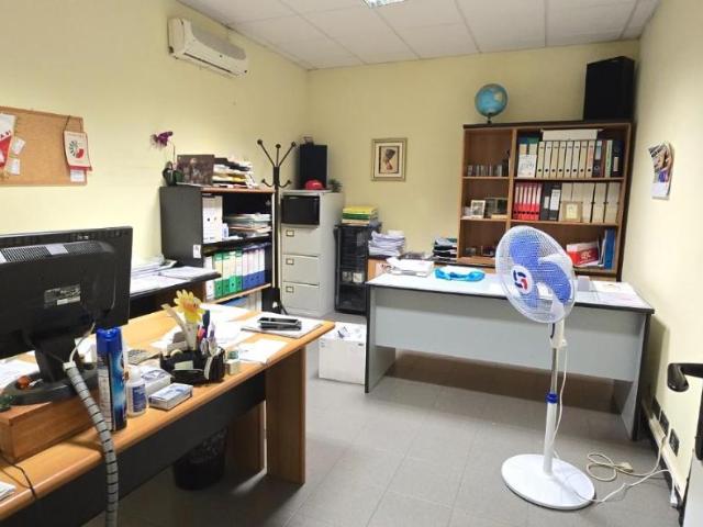 Ufficio in vendita a San Colombano, Capannori