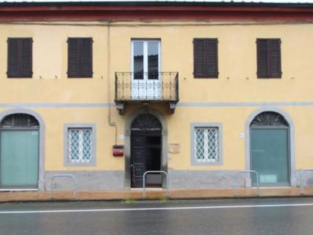 Ufficio in vendita a Zone, Capannori