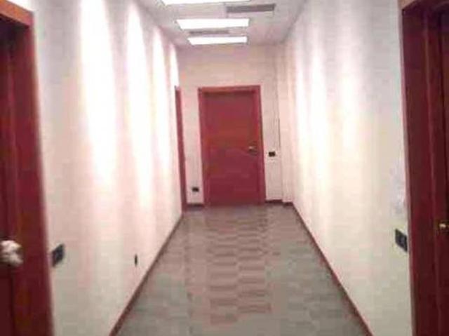 Ufficio in vendita a Caponago, Lombardia