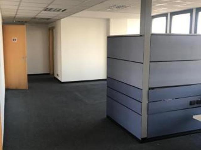 Ufficio in vendita a Caponago, Lombardia