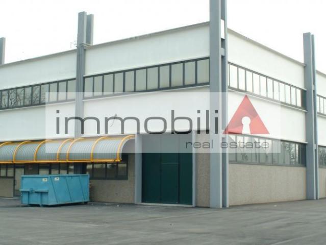 Ufficio in vendita a Caponago, Lombardia