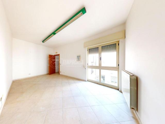 Ufficio in vendita a Puglia, Lecce
