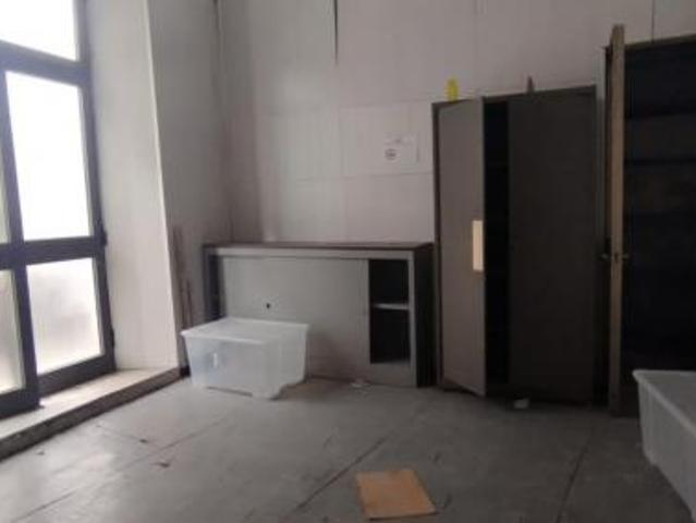 Ufficio in vendita a Carrara, Toscana
