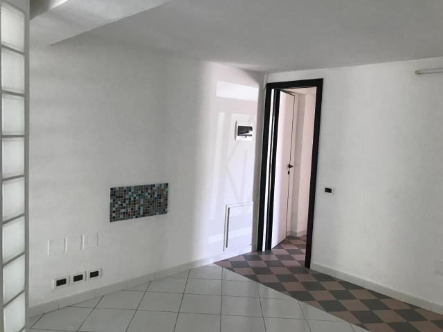 Ufficio in vendita a Navacchio, Cascina
