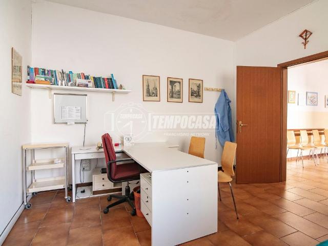 Ufficio in vendita a Cassano D'adda, Lombardia