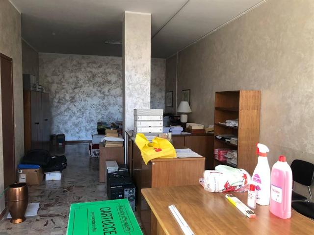 Ufficio in vendita a Castagnole delle Lanze, Piemonte