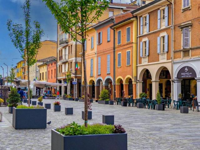 Ufficio in vendita a Castelfranco Emilia, Modena