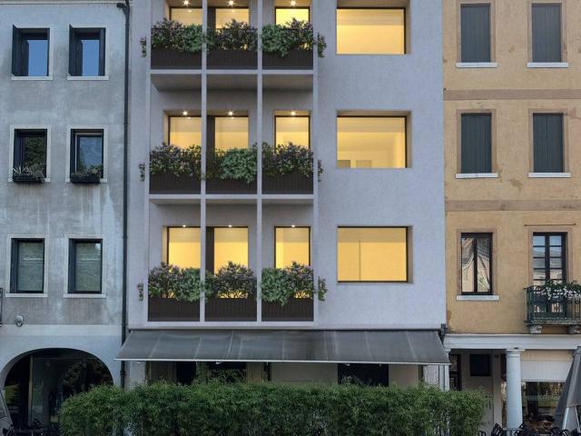 Ufficio in vendita a Castelfranco Veneto, Veneto