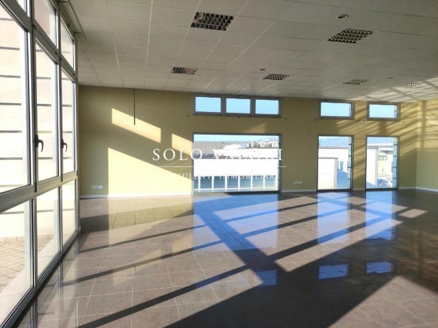 Ufficio in vendita a Castelfranco Veneto, Veneto