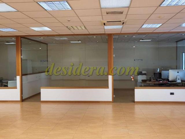 Ufficio in vendita a Piemonte, Novara