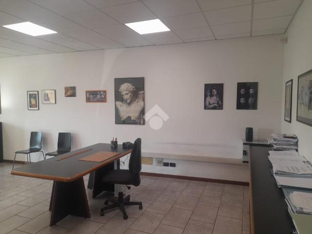 Ufficio in vendita a Quintano, Castelli Calepio