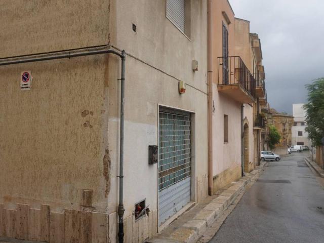 Ufficio in vendita a Quartiere San Niccolò, Castelvetrano