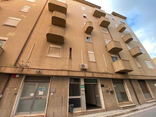 Ufficio in vendita a Castelvetrano, Trapani