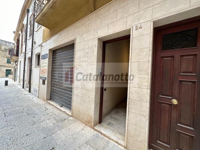 Ufficio in vendita a Quartiere San Giovanni, Castelvetrano