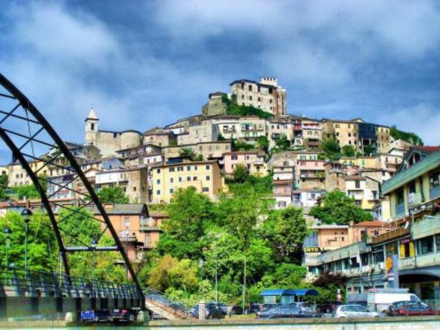 Ufficio in vendita a Ceccano, Lazio