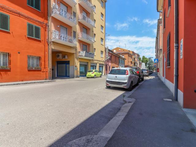 Ufficio in vendita a Unione Alto Ferrarese, Cento
