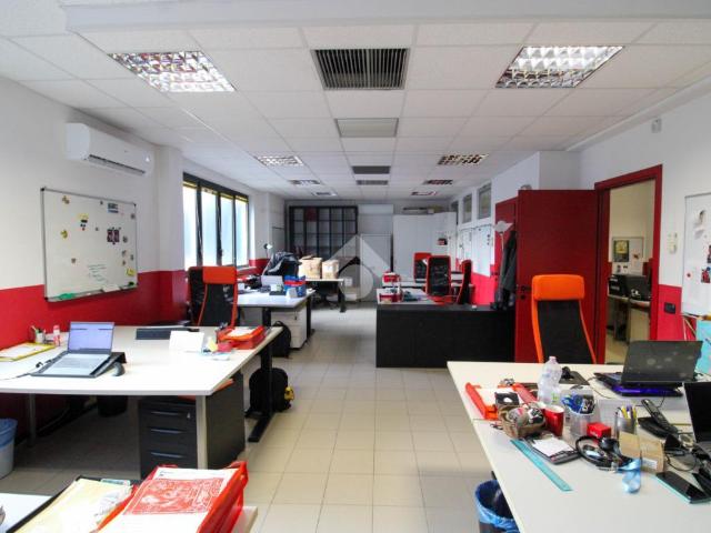 Ufficio in vendita a Cernusco Sul Naviglio, Lombardia