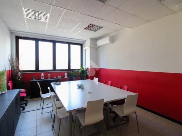 Ufficio in vendita a Cernusco Sul Naviglio, Lombardia